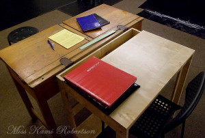 school-desk-2